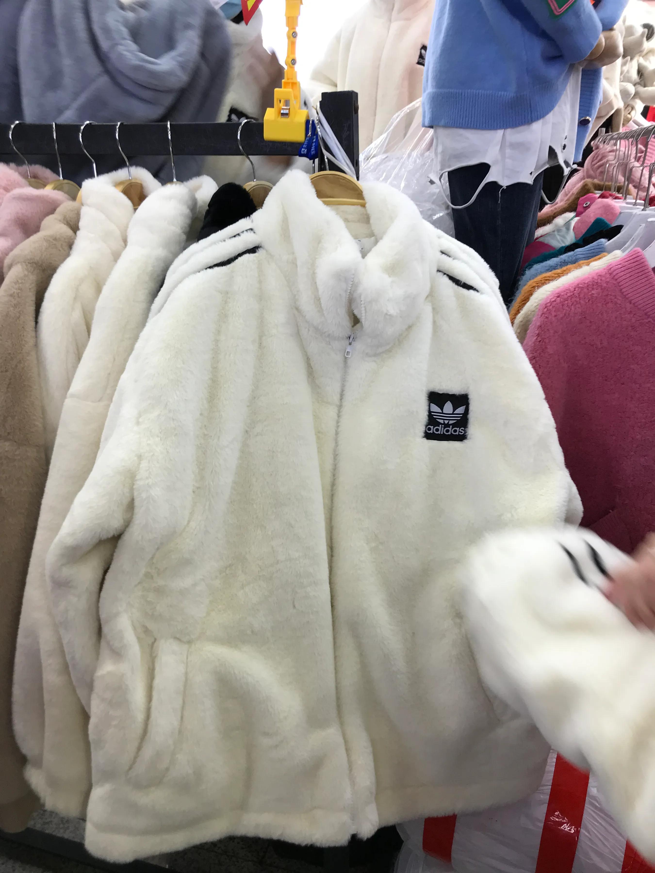 2021年广州万佳服装城春节前采购攻略
