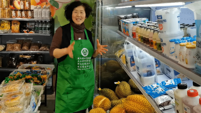 水果店老板卖榴莲时,就靠这几种方法进货,一挑一个准,很少赔钱