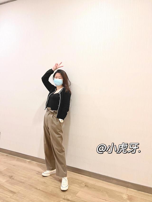 24度穿什么衣服合适女生（24度左右穿什么）