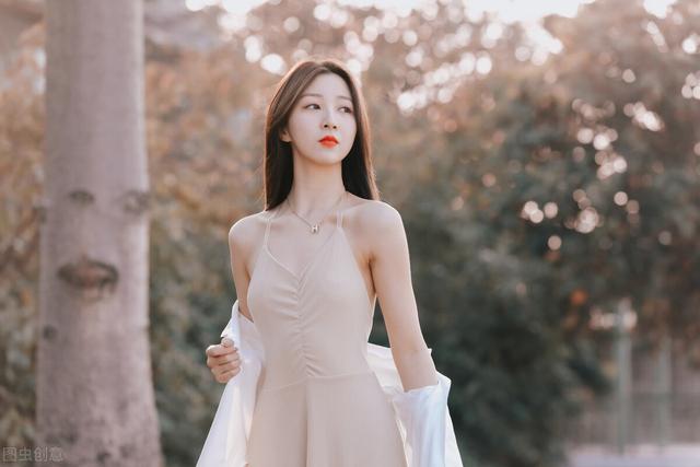 ktv上班需要交服装费吗（ktv服务员为什么要交服装费）