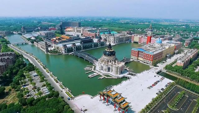 海澜之家马场照片（海澜之家马场小朋友游乐园）