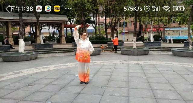 男士太极服装最新款式（太极服装最新款式长款女式）