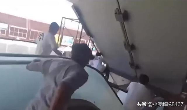 睡觉时手放到胸口处会做噩梦（晚上把手放在胸口会不会做噩梦）