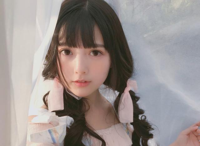 女主重生父母刚过世七零（重生七零跟着女主）