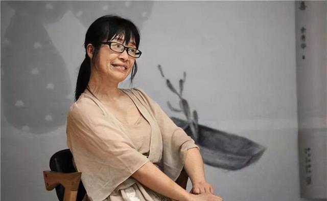 伊华欧秀女装什么档次,是一线品牌吗合格吗（伊华欧秀女装属于什么档次）