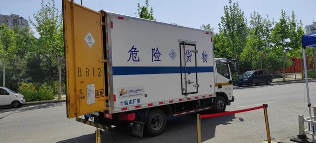 北京设备吊装搬运公司，大型设备机械搬运吊装公司？