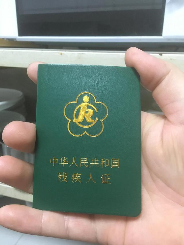 普通正三轮载客摩托车，正三轮载客摩托车？