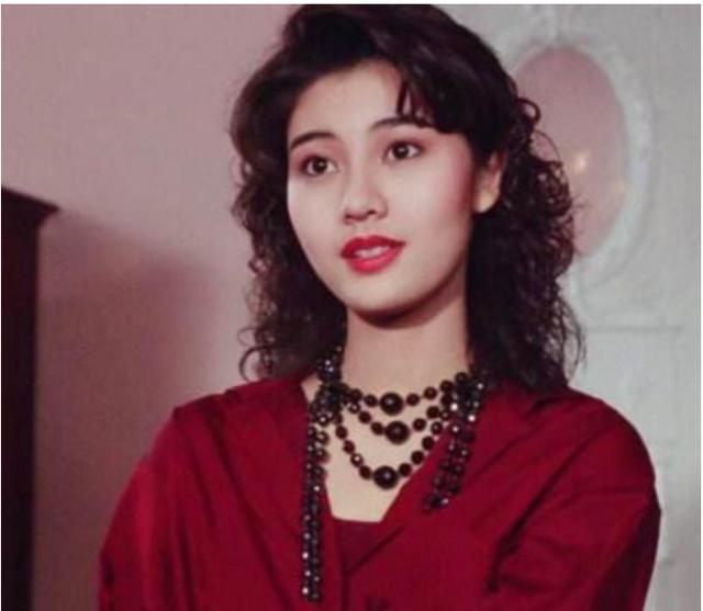香港香奈儿价格和内地是不是差不多（香港香奈儿官网报价）