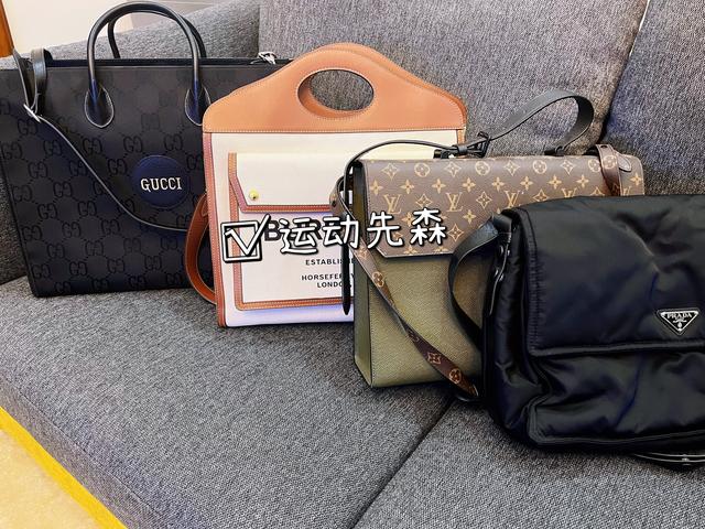 古驰男包官方网站（古驰男包大全价格）