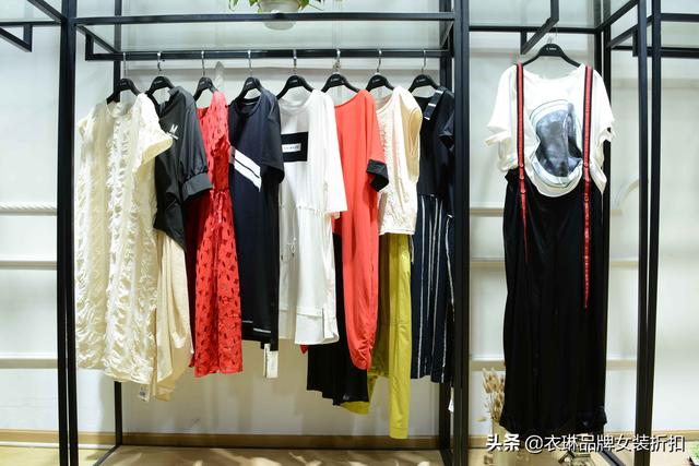 开服装店怎么找货源合作（开服装店怎么找货源深圳）