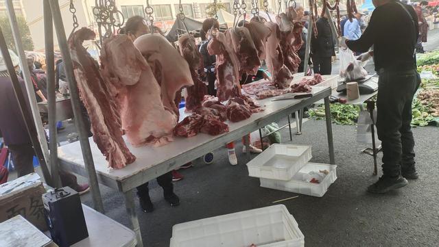 熟猪头肉批发5元一斤多少钱啊，熟食店猪头肉多少钱一斤？