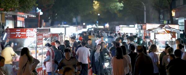 附近的地摊夜市在哪里，附近的地摊夜市在哪里可以摆