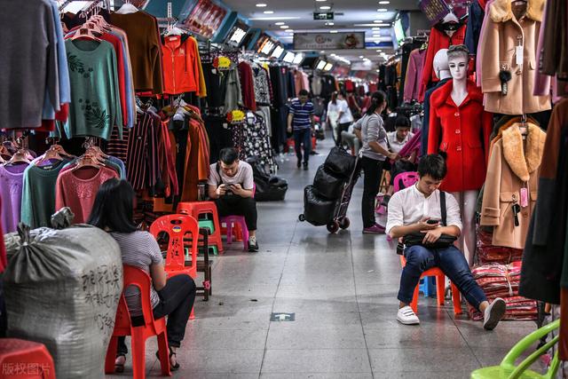 新手开店怎么找货源，销售新手怎么找客源