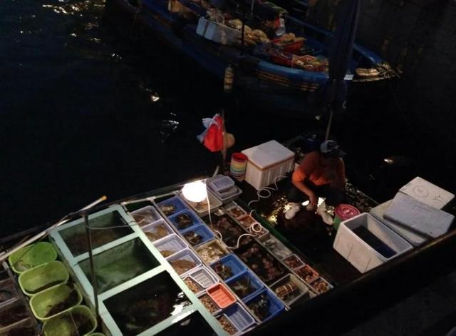 广州海鲜批发市场在哪里批发市场，广州的海鲜批发市场在哪里？