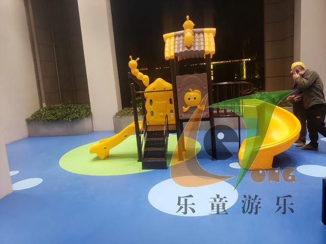 儿童游乐器材批发市场，儿童游乐器材批发市场穿越时空？
