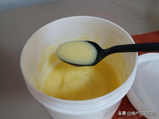 淘宝拼多多热销蜂王浆纸货源拿货是真的吗，拼多多蜂王浆是否真货？